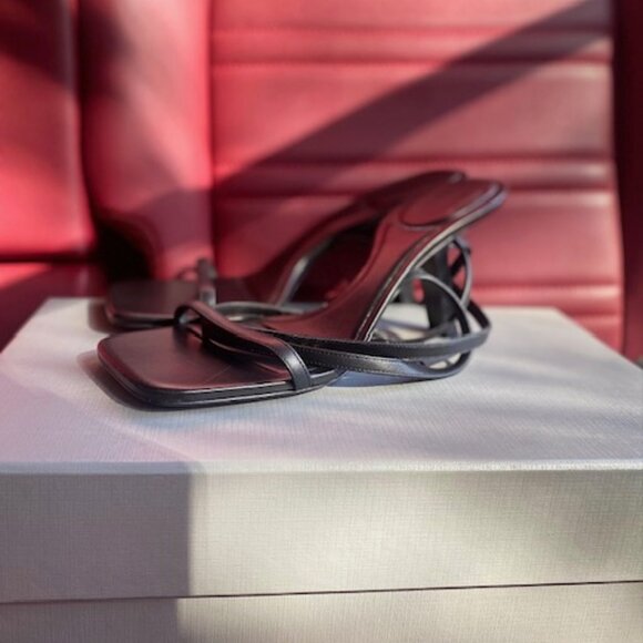 New Balenciaga Void Sandal - Picture 1 of 4